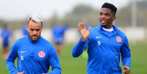 Ünlü yıldızdan dünyaya 'Türkiye' kapağı!