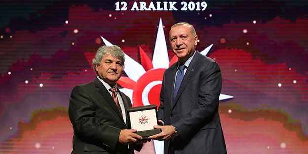 Ünlü yönetmen Mesut Uçakan'dan gönülleri fetheden paylaşım