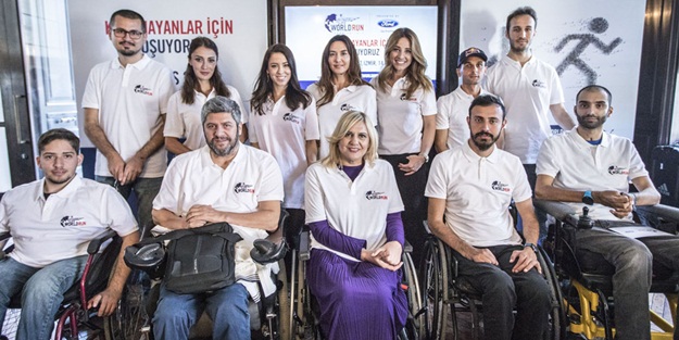 Ünlüler, omurilik felcinin tedavisi için koşuyorlar