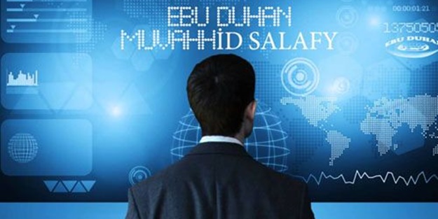 Ünlülerin kabusu olan hacker yakalandı!