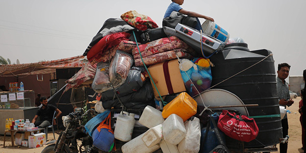 UNRWA: Refah'ta iki gün içinde 32 binden fazla...