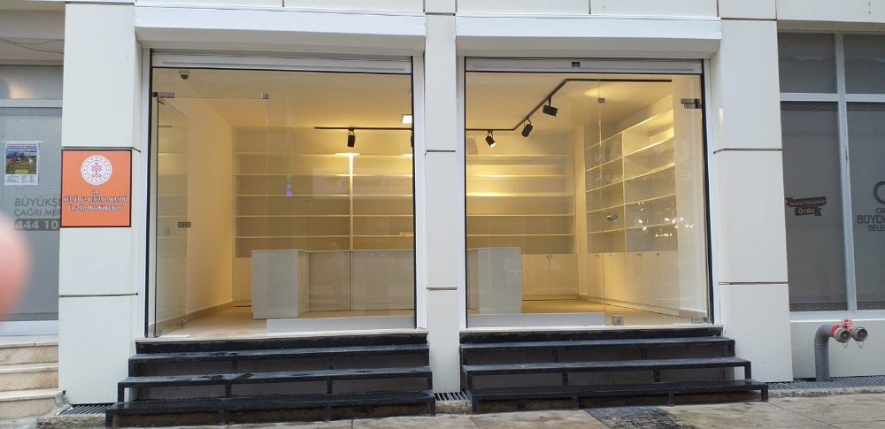 Ünye El Emeği Çarşısı hizmete sunuluyor 