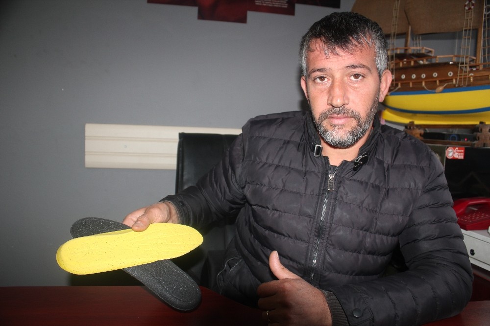 Ünye kumundan ayakkabı keçesi üretti 