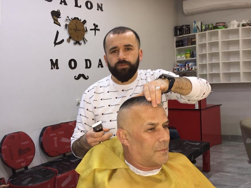 Ünye’de kuaför ve berberlere korona virüsü tatili 