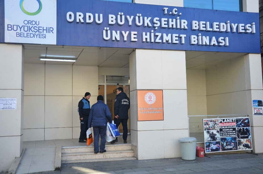 Ünyeliler Elazığ’a duyarsız kalmadı 