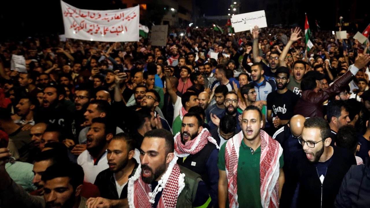 Ürdün'de Filistinlilere destek için hükümete gösteri!