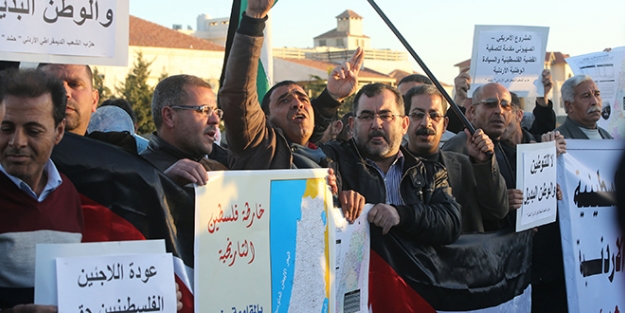 Ürdün’de ‘Kerry planı’ protesto edildi