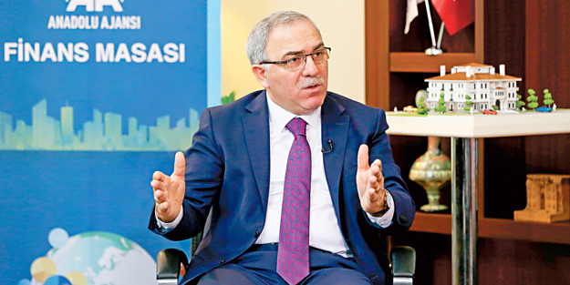 Ürettiğimiz hemen her şeyi satıyoruz