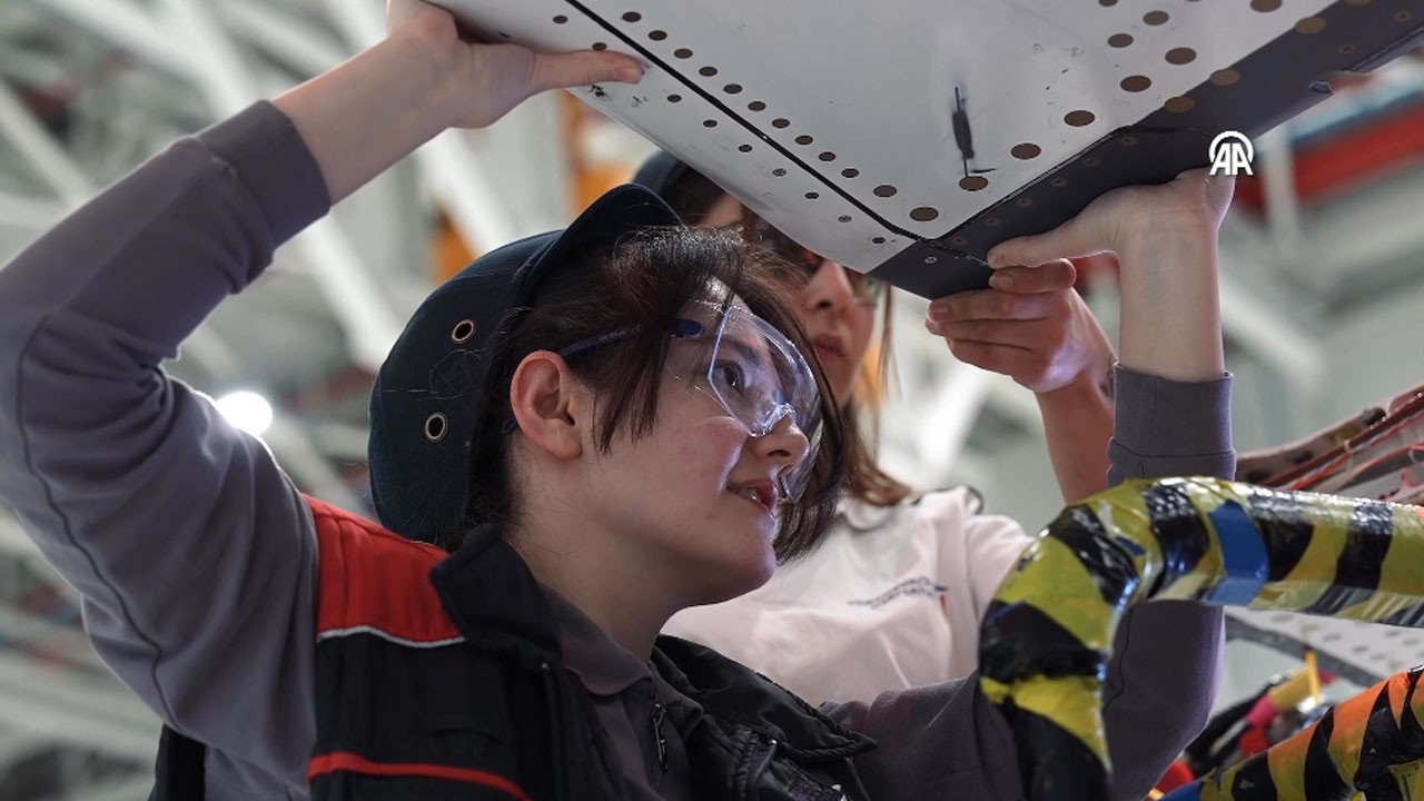 Ürettikleri komponent KAAN’ın üzerine entegre edildi: Yerli uçağa Türk kadını imzası