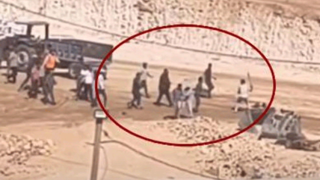 Urfa'da inşaat işçilerinin kavgası kamerada!