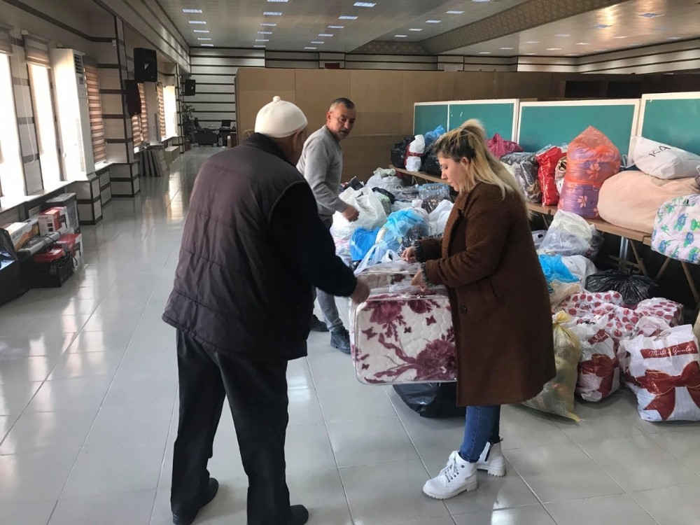 Ürgüp’ten deprem bölgesine yardım seferberliği 