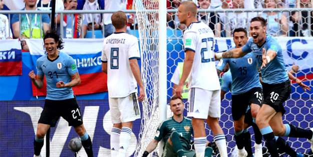 Uruguay ev sahibi Rusya'yı yıktı!