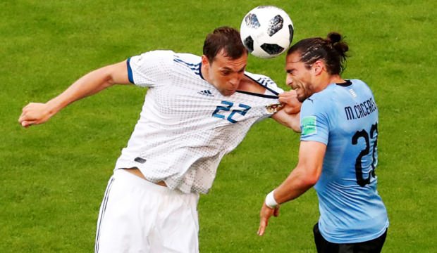 Uruguay ev sahibini ezdi geçti! 3-0