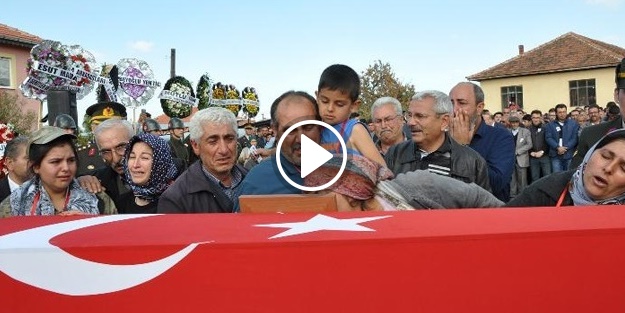Uşak, şehidini gözyaşlarıyla uğurladı
