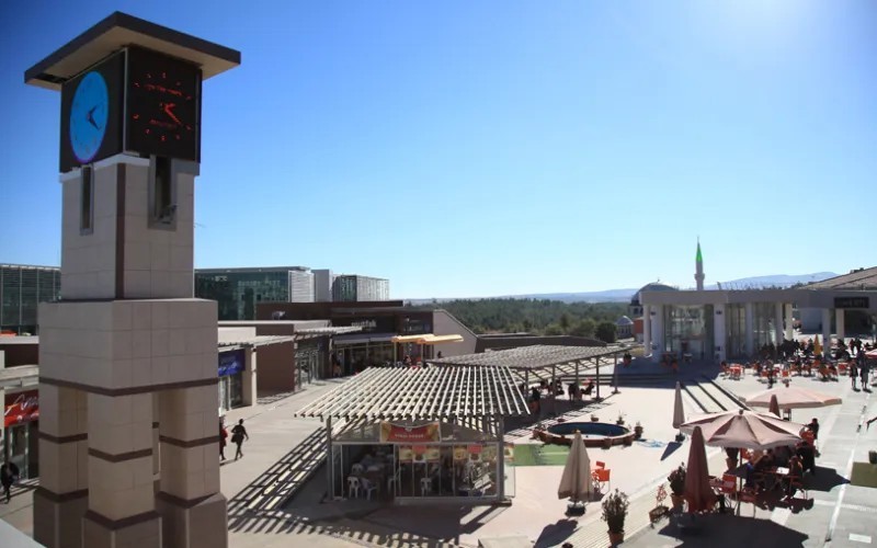 Uşak Üniversitesi 11 Başlıkta Dünya Listesine Girdi!