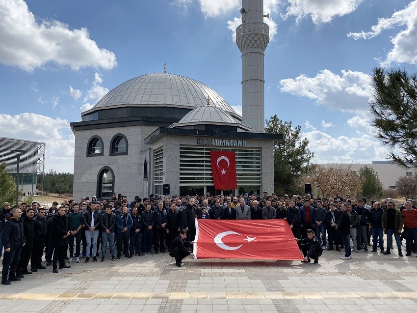 Uşak Üniversitesinde İdlib şehitleri için indirilen hatimlerin duası yapıldı 