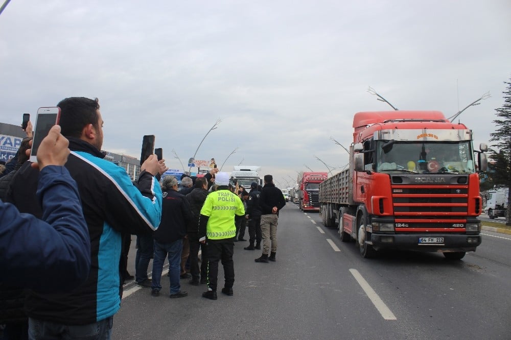 Uşak’ta kamyoncu esnafından ‘Dijital Takograf’ eylemi 