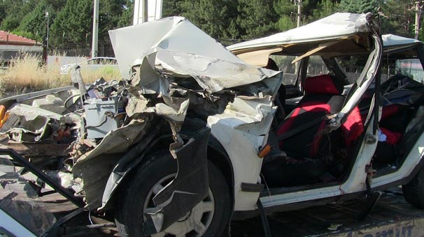 Uşak'ta trafik kazası: 1 kişi hayatını kaybetti
