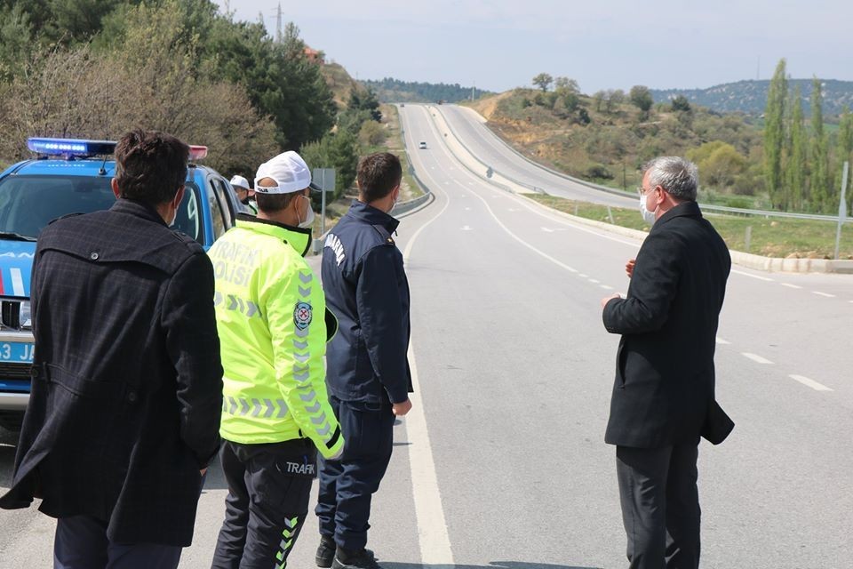 Uşak’tan Gediz’e giriş çıkışlar kısıtlandı 