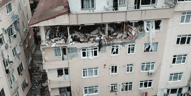 Üsküdar'da patlama sonrası yıkım gerçekleşti