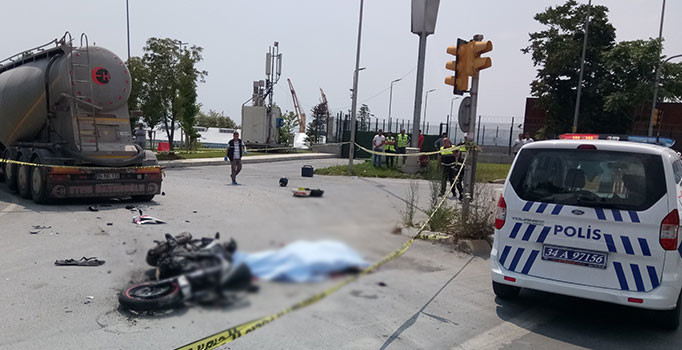 Üsküdar'da trafik kazası : 1 kişi öldü