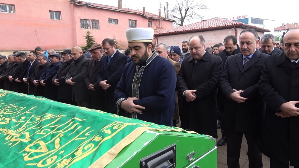 Usta kemancı Seyit Çevik, son yolculuğuna uğurlandı 