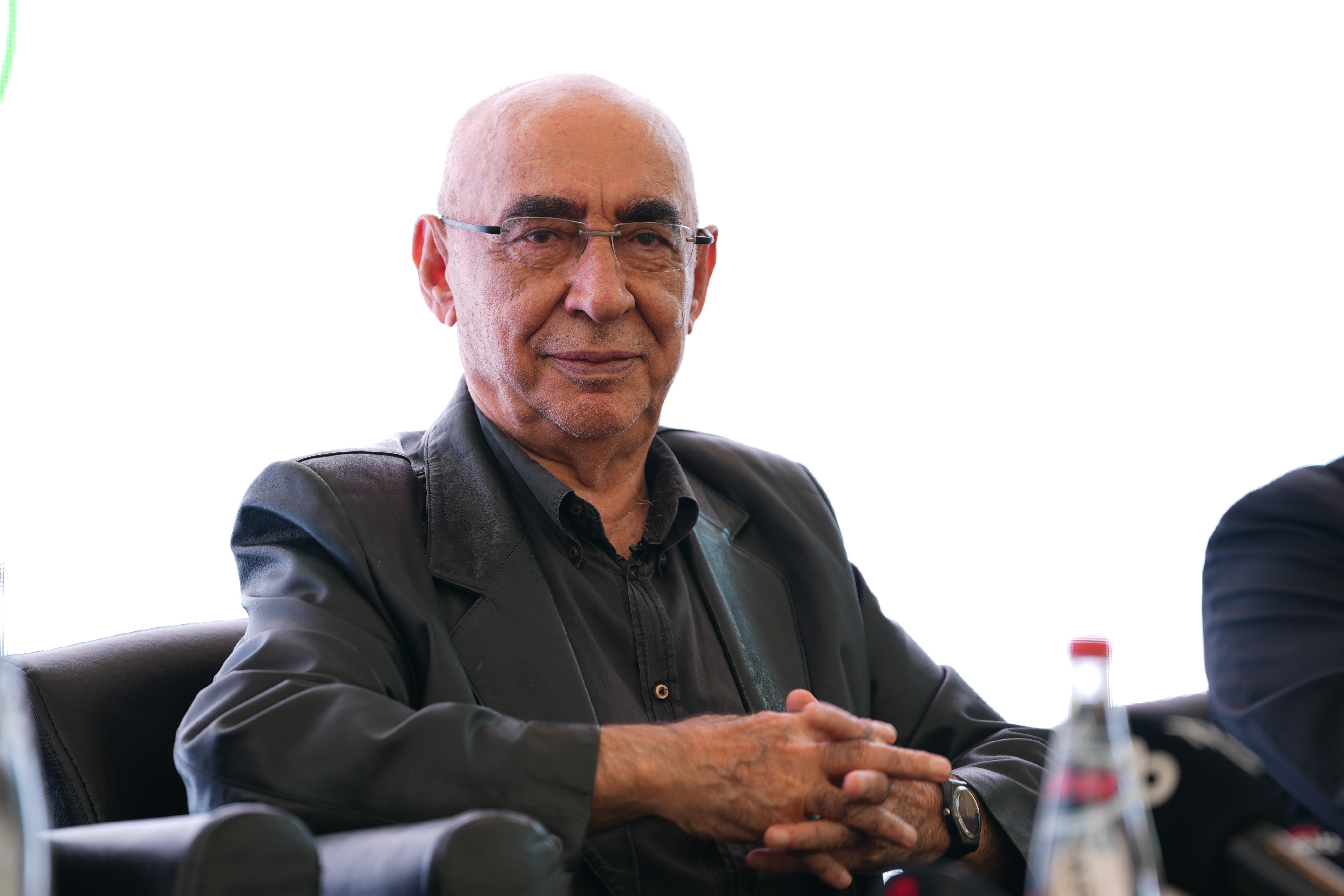 Usta oyuncu Şener Şen, tekrar kamera karşısında!