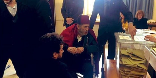 Üstad Kadir Mısıroğlu seçimini yaptı