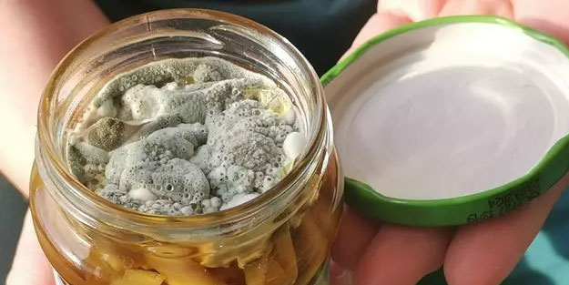 Üstü beyazlayan turşu yenir mi, sağlığa zararlı mı?