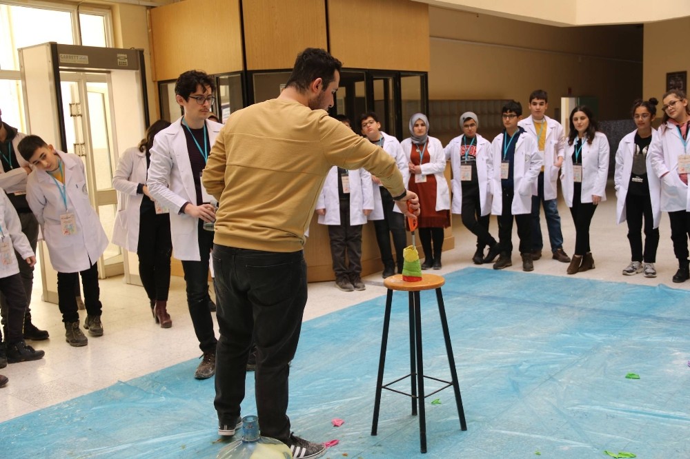 Üstün yetenekli öğrenciler STEM etkinliği yaptı 