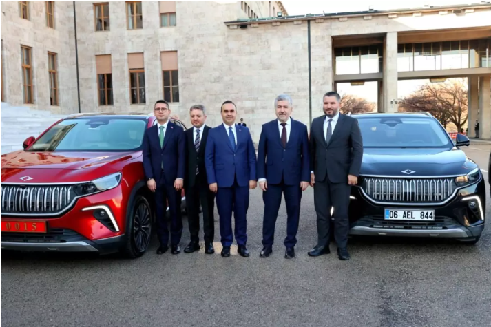 Utanma nedir bilmiyorlar! Ağbaba bir yalan ortaya attı Sözcü manşet yaptı Bakan videolu yanıt verdi ama…