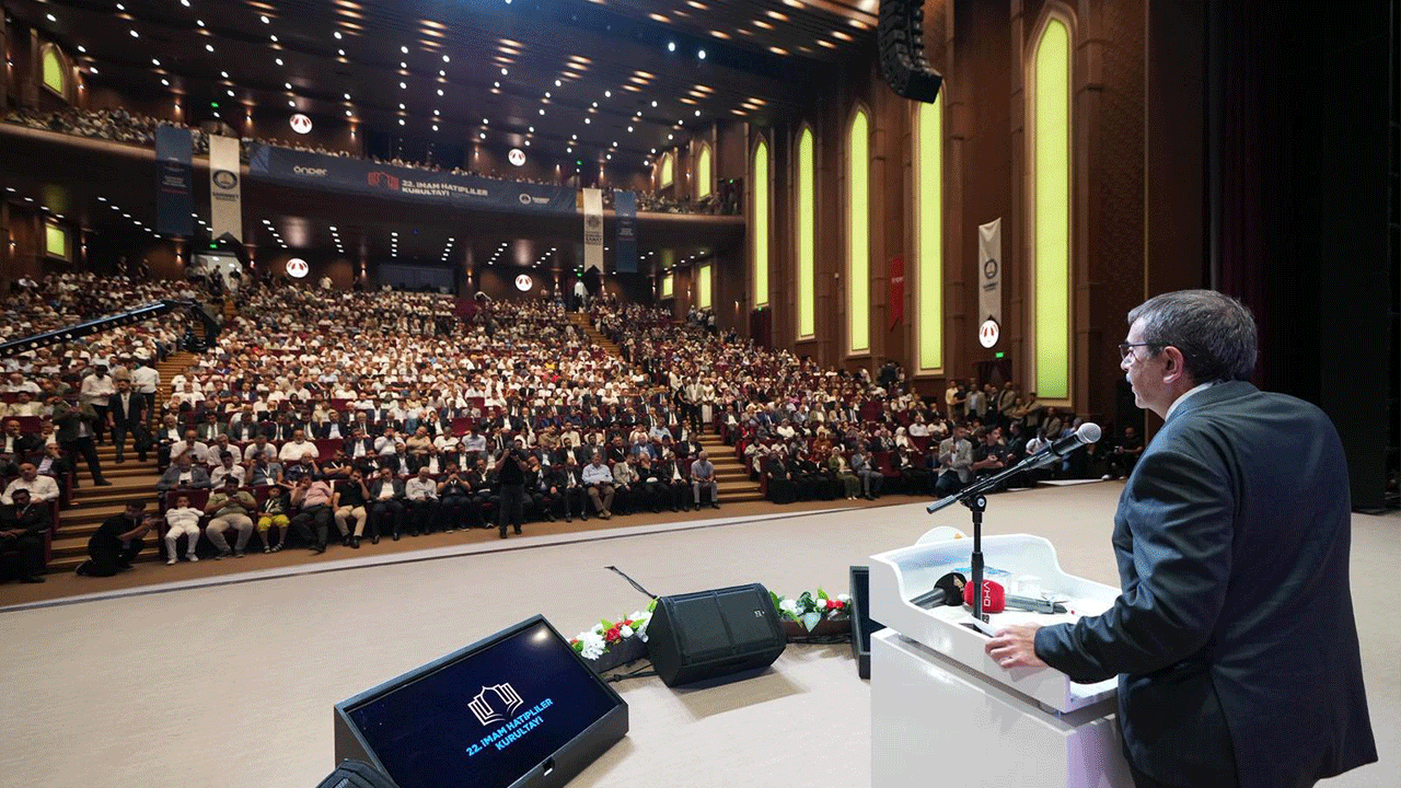 Utanmaları varsa bir daha konuşmazlar ama nerdeee! Bakan Tekin’den İmam Hatip Karşıtlarına Cevap