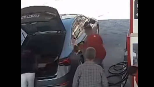 Sürücünün müdahalesi felaketi önledi! Az kalsın aracı havaya uçuruyordu