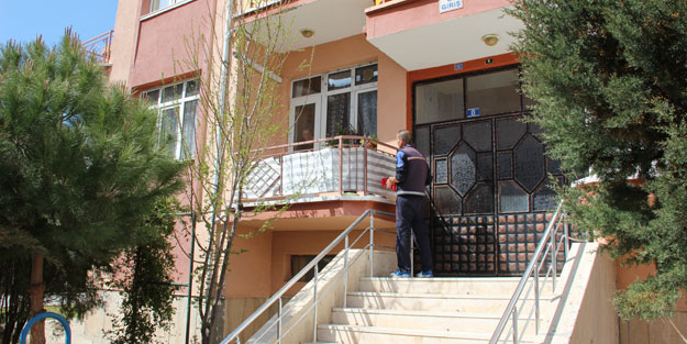 Dolandırıcı şaşkın, kargocu uyanık çıkınca...