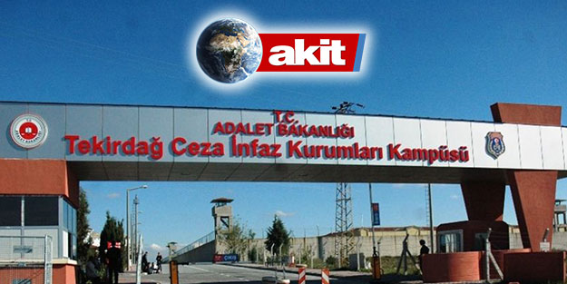 Uyanık Müdür’den Akit TV’ye yasak!