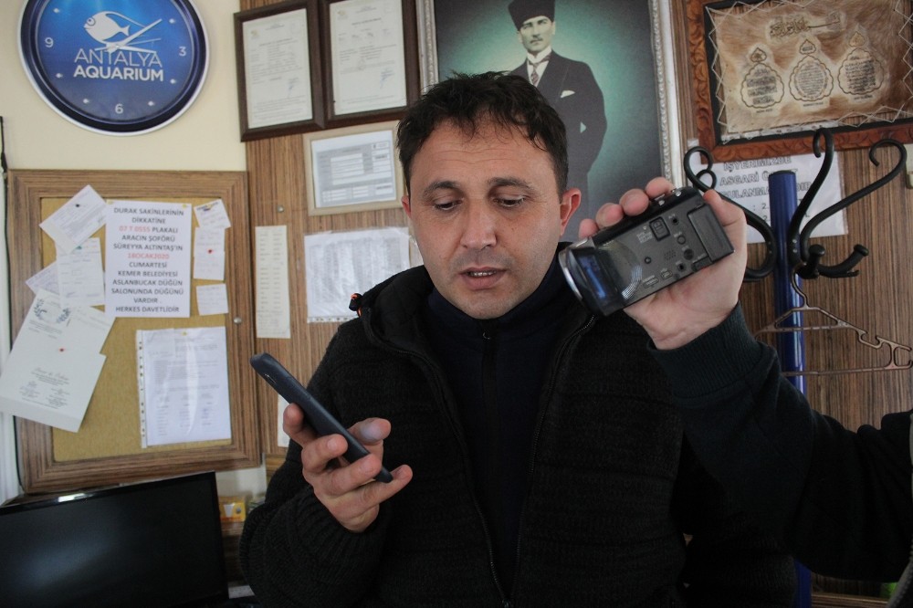 Uyanık taksiciler telefon dolandırıcılarıyla böyle eğlendi 