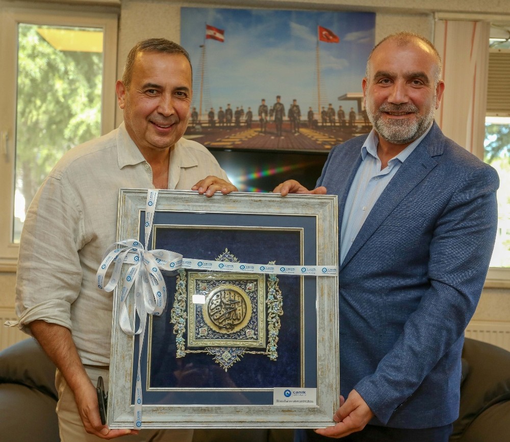 Uyanık’a ‘hayırlı olsun’ ziyaretleri 