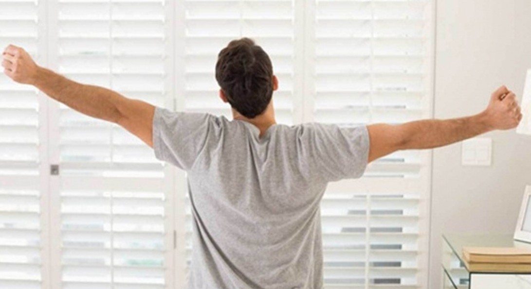 Uyanır uyanmaz bunu yapanların günü cillop gibi geçiyor! Vücudunuzdaki faydasına inanamayacaksınız