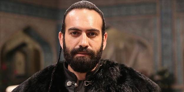 Uyanış Büyük Selçuklu dizisinden ayrılan Buğra Gülsoy'un yeni dizi projesi