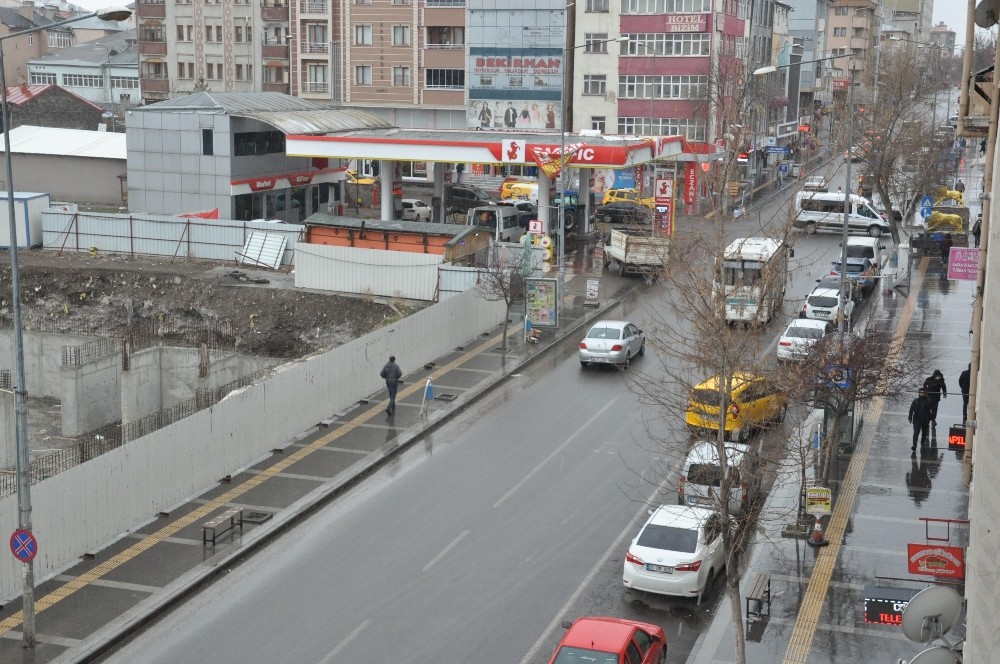 Uyarılara uyan Karslılar evde kalmayı tercih etti 
