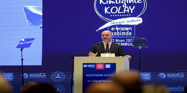 Uygulama başladı! Yeni kimlik kartında devrim gibi adımlar!