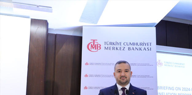 'Uygun şekilde şahin' diyen ünlü ekonomist son tahminini yaptı: Merkez Bankası'nı övdü!