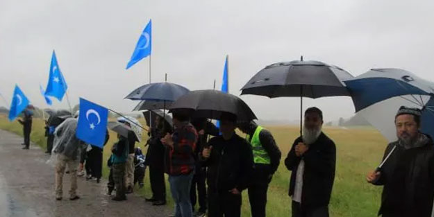 Uygur Türkleri katliamın 11. yıldönümünde Çin'e tepki gösterdi