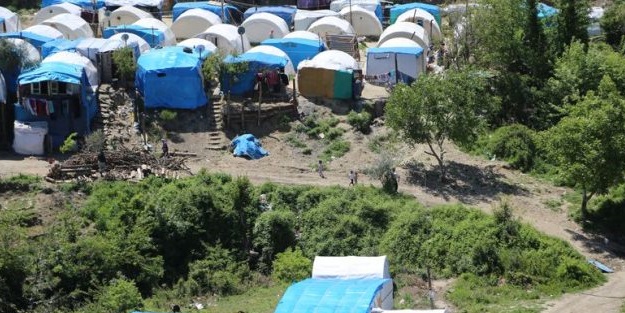 Uygur Türklerinin yüzünü güldüren fotoğraf