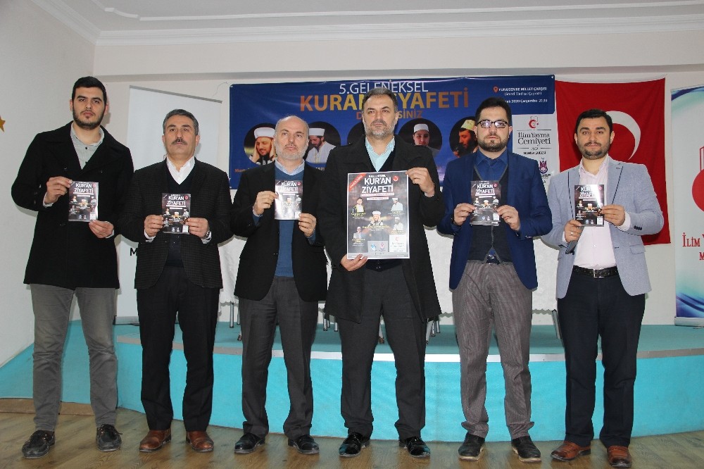 Uygur Türkü temalı Kur’an ziyafeti 