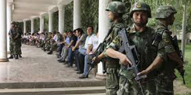 Uygur’da Çin katliamı