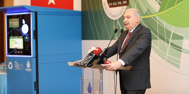 Uysal, 'Sıfır Atık' için 'Akıllı Geri Dönüşüm Konteyneri'ni tanıttı