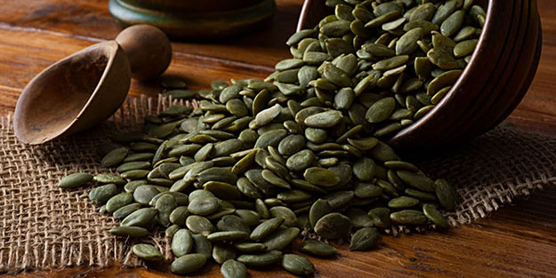 Uyumadan önce 1 avuç kabak çekirdeği şifa saçıyor