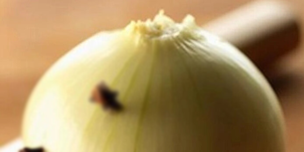 Uyumadan önce soğanı yatağınızı başına koyun! Sabah olacakları görün