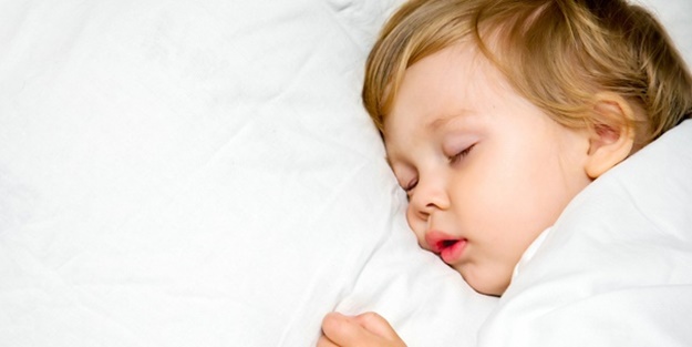 Uyumak minikleri obezlikten koruyor